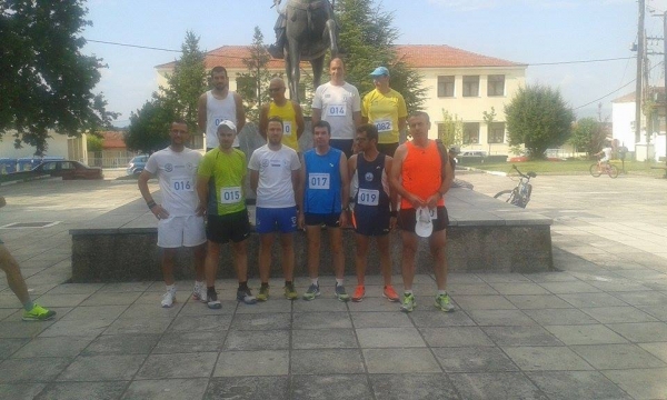 &Delta;&Epsilon;&Lambda;&Tau;&Iota;&Omicron; &Tau;&Upsilon;&Pi;&Omicron;&Upsilon; - &Omicron;&iota; &sigma;&upsilon;&mu;&mu;&epsilon;&tau;&omicron;&chi;έ&sigmaf; &tau;&omicron;&upsilon; &Sigma;&upsilon;&lambda;&lambda;ό&gamma;&omicron;&upsilon; &Mu;&alpha;&rho;&alpha;&theta;&omega;&nu;&omicron;&delta;&rho;ό&mu;&omega;&nu; &Lambda;ά&rho;&iota;&sigma;&alpha;&sigmaf; 27 - 28 &Iota;&omicron;&upsilon;&lambda;ί&omicron;&upsilon;