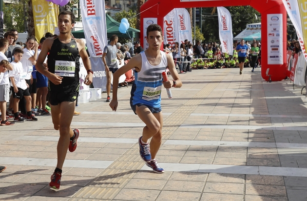 &Delta;&Epsilon;&Lambda;&Tau;&Iota;&Omicron; &Tau;&Upsilon;&Pi;&Omicron;&Upsilon; - &Tau;&alpha; &tau;&alpha;&lambda;έ&nu;&tau;&alpha; &tau;&omicron;&upsilon; &alpha;ύ&rho;&iota;&omicron; &tau;&rho;έ&chi;&omicron;&upsilon;&nu; &sigma;&tau;&alpha; &Beta;ί&kappa;&omicron;&sigmaf; Street Relays