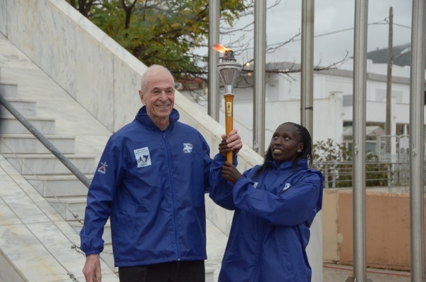 &Alpha;&nu;&alpha;&psi;&epsilon; &eta; &mu;&alpha;&rho;&alpha;&theta;ώ&nu;&iota;&alpha; &phi;&lambda;ό&gamma;&alpha; &kappa;&alpha;&iota; &xi;&epsilon;&kappa;ί&nu;&eta;&sigma;&epsilon; &tau;&omicron; &tau;&alpha;&xi;ί&delta;&iota; &tau;&eta;&sigmaf;