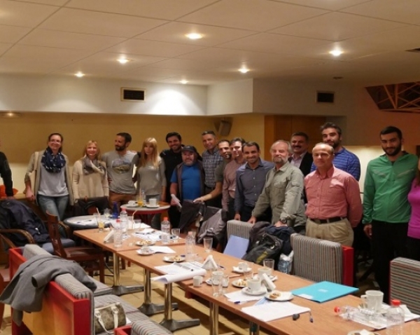 &Delta;&Epsilon;&Lambda;&Tau;&Iota;&Omicron; &Tau;&Upsilon;&Pi;&Omicron;&Upsilon; - &Alpha;&pi;&omicron;&tau;&epsilon;&lambda;έ&sigma;&mu;&alpha;&tau;&alpha; &tau;&omega;&nu; &tau;&rho;&iota;ώ&nu; &sigma;&upsilon;&nu;&alpha;&nu;&tau;ή&sigma;&epsilon;&omega;&nu; &delta;&iota;&omicron;&rho;&gamma;&alpha;&nu;&omega;&tau;ώ&nu; &omicron;&rho;&epsilon;&iota;&nu;ώ&nu; &kappa;&alpha;&iota; &delta;&rho;&omicron;&mu;&iota;&kappa;ώ&nu; &alpha;&gamma;ώ&nu;&omega;&nu; &Kappa;&rho;ή&tau;&eta;&sigmaf;