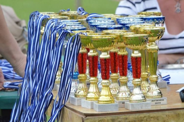 &Delta;&Epsilon;&Lambda;&Tau;&Iota;&Omicron; &Tau;&Upsilon;&Pi;&Omicron;&Upsilon; - &Epsilon;&upsilon;&chi;&alpha;&rho;&iota;&sigma;&tau;ή&rho;&iota;&alpha; &alpha;&nu;&alpha;&kappa;&omicron;ί&nu;&omega;&sigma;&eta; &gamma;&iota;&alpha; &tau;&alpha; "&Alpha;&Iota;&Gamma;&Iota;&Alpha;&Lambda;&Epsilon;&Iota;&Alpha; 2015"