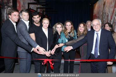 &Delta;&Epsilon;&Lambda;&Tau;&Iota;&Omicron; &Tau;&Upsilon;&Pi;&Omicron;&Upsilon; - &Mu;&epsilon; &mu;&epsilon;&gamma;ά&lambda;&eta; &epsilon;&pi;&iota;&tau;&upsilon;&chi;ί&alpha; &pi;&rho;&alpha;&gamma;&mu;&alpha;&tau;&omicron;&pi;&omicron;&iota;ή&theta;&eta;&kappa;&alpha;&nu; &tau;&alpha; &epsilon;&gamma;&kappa;&alpha;ί&nu;&iota;&alpha; &tau;&eta;&sigmaf; &nu;έ&alpha;&sigmaf; έ&kappa;&theta;&epsilon;&sigma;&eta;&sigmaf; THE CHAMPION &sigma;&tau;&omicron;&nu; &laquo;&Epsilon;&lambda;&lambda;&eta;&nu;&iota;&kappa;ό &Kappa;ό&sigma;&mu;&omicron;&raquo;