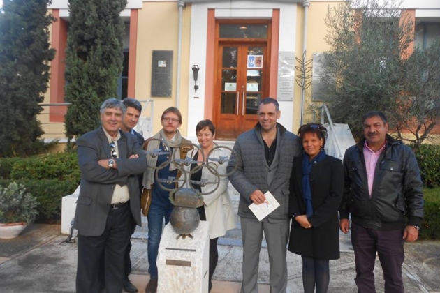 &Epsilon;&pi;ί&sigma;&kappa;&epsilon;&psi;&eta; &tau;&eta;&sigmaf; &gamma;&alpha;&lambda;&lambda;&iota;&kappa;ή&sigmaf; &alpha;&pi;&omicron;&sigma;&tau;&omicron;&lambda;ή&sigmaf; &mu;&epsilon; &epsilon;&pi;&iota;&kappa;&epsilon;&phi;&alpha;&lambda;ή &tau;&omicron;&nu; &Delta;ή&mu;&alpha;&rho;&chi;&omicron; Didier Vallverdu &tau;&eta;&sigmaf; &pi;ό&lambda;&eta;&sigmaf; Rougemont-le-Ch&acirc;teau &sigma;&tau;&omicron; &Mu;&omicron;&upsilon;&sigma;&epsilon;ί&omicron; &Mu;&alpha;&rho;&alpha;&theta;&omega;&nu;ί&omicron;&upsilon; &Delta;&rho;ό&mu;&omicron;&upsilon;