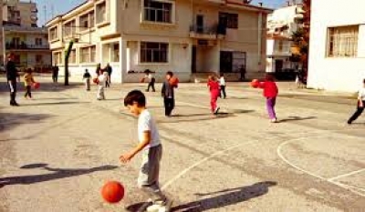 &Mu;&epsilon;ί&omega;&sigma;&eta; &tau;&omega;&nu; &omega;&rho;ώ&nu; &tau;&eta;&sigmaf; &gamma;&upsilon;&mu;&nu;&alpha;&sigma;&tau;&iota;&kappa;ή&sigmaf; &sigma;&tau;&alpha; &sigma;&chi;&omicron;&lambda;&epsilon;ί&alpha;