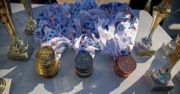 Paros Way - &Eta; &pi;&rho;ώ&tau;&eta;  &delta;&iota;&omicron;&rho;&gamma;ά&nu;&omega;&sigma;&eta; &sigma;&tau;έ&phi;&tau;&eta;&kappa;&epsilon; &mu;&epsilon; &epsilon;&pi;&iota;&tau;&upsilon;&chi;ί&alpha;!!