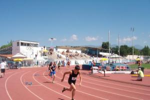 &Sigma;&chi;&omicron;&lambda;&iota;&kappa;ό &rho;&epsilon;&kappa;ό&rho; &alpha;&pi;ό &tau;&eta;&nu; &Kappa;&iota;ό&rho;&omicron;&gamma;&lambda;&omicron;&upsilon; &sigma;&tau;&alpha; &sigma;&tau;&iota;&pi;&lambda; - &Alpha;&pi;&omicron;&tau;&epsilon;&lambda;έ&sigma;&mu;&alpha;&tau;&alpha; &omicron;&mu;ί&lambda;&omega;&nu;