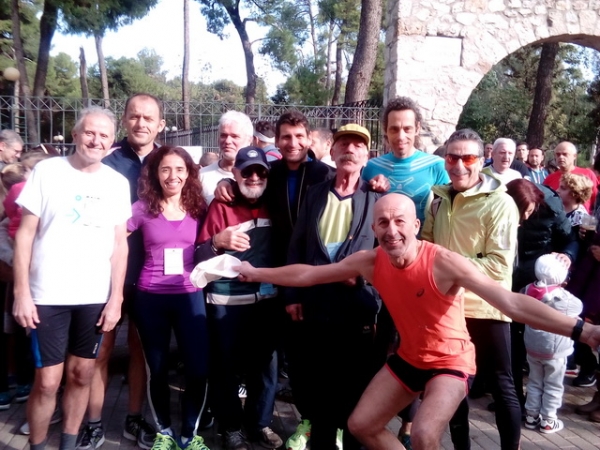 &Delta;&Epsilon;&Lambda;&Tau;&Iota;&Omicron; &Tau;&Upsilon;&Pi;&Omicron;&Upsilon; - &Sigma;&upsilon;&mu;&mu;&epsilon;&tau;&omicron;&chi;ή &mu;&epsilon;&lambda;ώ&nu; &tau;&omicron;&upsilon; &Tau;&epsilon;&lambda;&mu;&eta;&sigma;&sigma;&omicron;ύ &sigma;&tau;&omicron;&nu; 3&omicron; &Alpha;&gamma;ώ&nu;&alpha; &Delta;&rho;ό&mu;&omicron;&upsilon; &Nu;έ&alpha;&sigmaf; &Phi;&iota;&lambda;&alpha;&delta;έ&lambda;&phi;&epsilon;&iota;&alpha;&sigmaf; - &Chi;&alpha;&lambda;&kappa;&eta;&delta;ό&nu;&alpha;&sigmaf; &kappa;&alpha;&iota; &sigma;&tau;&omicron;&nu; 5o &omicron;&rho;&epsilon;&iota;&nu;ό &alpha;&gamma;ώ&nu;&alpha; "&Sigma;&tau;&alpha; &chi;&nu;ά&rho;&iota;&alpha; &tau;&omicron;&upsilon; &Delta;&epsilon;&upsilon;&kappa;&alpha;&lambda;ί&omega;&nu;&alpha;"