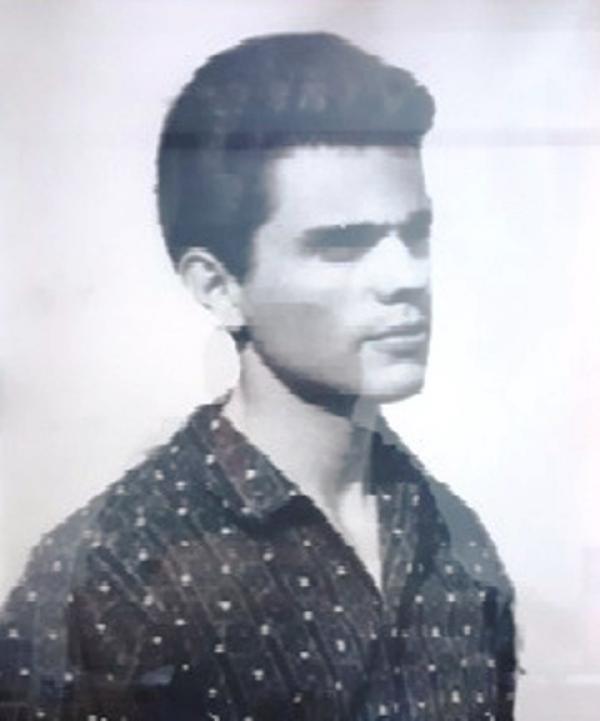 &Theta;&lambda;ί&psi;&eta; &sigma;&tau;&omicron;&nu; &Sigma;&tau;ί&beta;&omicron;, &laquo;έ&phi;&upsilon;&gamma;&epsilon;&raquo; &omicron; &Beta;&alpha;&sigma;ί&lambda;&eta;&sigmaf; &Sigma;&alpha;&kappa;&epsilon;&lambda;&lambda;&alpha;&rho;ά&kappa;&eta;&sigmaf;