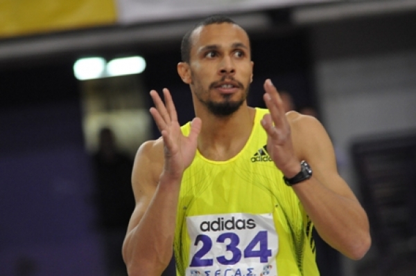 &Phi;&iota;&lambda;&iota;&pi;&pi;ί&delta;&eta;&sigmaf; &kappa;&alpha;&iota; &Delta;&omicron;&upsilon;&beta;&alpha;&lambda;ί&delta;&eta;&sigmaf; &alpha;&gamma;&omega;&nu;ί&zeta;&omicron;&nu;&tau;&alpha;&iota; &sigma;&tau;&omicron; &Nu;&tau;ί&sigma;&epsilon;&lambda;&nu;&tau;&omicron;&rho;&phi; (3/2)