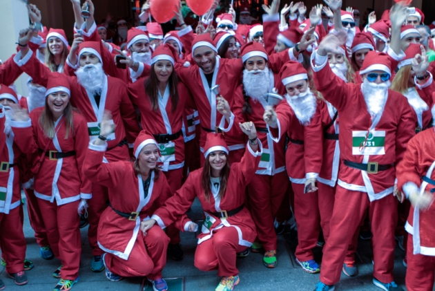 &Delta;&Epsilon;&Lambda;&Tau;&Iota;&Omicron; &Tau;&Upsilon;&Pi;&Omicron;&Upsilon; - &Epsilon;&nu;&tau;&upsilon;&pi;&omega;&sigma;ί&alpha;&sigma;&epsilon; &tau;&omicron; 2&omicron; Santa Run Athens - &Omicron;&iota; &Alpha;ϊ &Beta;&alpha;&sigma;ί&lambda;&eta;&delta;&epsilon;&sigmaf; έ&tau;&rho;&epsilon;&xi;&alpha;&nu; &gamma;&iota;&alpha; &tau;&alpha; &pi;&alpha;&iota;&delta;&iota;ά!