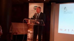 &Tau;&omicron; &Pi;&alpha;&nu;&theta;&epsilon;&sigma;&sigma;&alpha;&lambda;&iota;&kappa;ό &sigma;&tau;ά&delta;&iota;&omicron; &pi;&alpha;ί&rho;&nu;&epsilon;&iota; &zeta;&omega;ή, &mu;&epsilon;&gamma;ά&lambda;&eta; &eta;&mu;έ&rho;&alpha; &gamma;&iota;&alpha; &tau;&omicron;&nu; &epsilon;&lambda;&lambda;&eta;&nu;&iota;&kappa;ό &sigma;&tau;ί&beta;&omicron;