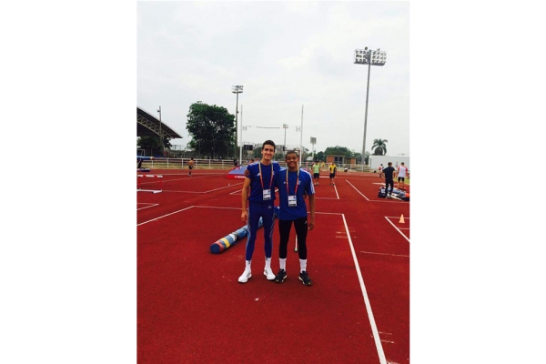 &Kappa;ά&lambda;&iota; 2015: &Alpha;&lambda;&lambda;&omicron;&iota; &pi;έ&nu;&tau;&epsilon; &sigma;&tau;&omicron;...&kappa;&upsilon;&nu;ή&gamma;&iota; &tau;&eta;&sigmaf; &delta;&iota;ά&kappa;&rho;&iota;&sigma;&eta;&sigmaf;