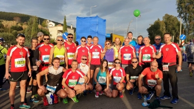 &Delta;&Epsilon;&Lambda;&Tau;&Iota;&Omicron; &Tau;&Upsilon;&Pi;&Omicron;&Upsilon; - &Mu;&epsilon;&gamma;ά&lambda;&eta; &sigma;&upsilon;&mu;&mu;&epsilon;&tau;&omicron;&chi;ή &tau;&omicron;&upsilon; &sigma;&upsilon;&lambda;&lambda;ό&gamma;&omicron;&upsilon; &delta;&rho;&omicron;&mu;έ&omega;&nu; &Beta;έ&rho;&omicron;&iota;&alpha;&sigmaf; &sigma;&tau;&omicron;&nu; 35&omicron; &Mu;&alpha;&rho;&alpha;&theta;ώ&nu;&iota;&omicron; &Alpha;&theta;&eta;&nu;ώ&nu;, &laquo;&omicron; &Alpha;&upsilon;&theta;&epsilon;&nu;&tau;&iota;&kappa;ό&sigmaf;&raquo;