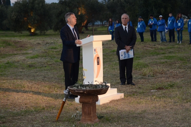 &Epsilon;&nu;&tau;&upsilon;&pi;&omega;&sigma;&iota;&alpha;&kappa;ή &eta; &tau;&epsilon;&lambda;&epsilon;&tau;ή &tau;&eta;&sigmaf; &Alpha;&phi;ή&sigmaf; &Phi;&lambda;ό&gamma;&alpha;&sigmaf; &sigma;&tau;&omicron;&nu; &Tau;ύ&mu;&beta;&omicron; &tau;&omicron;&upsilon; &Mu;&alpha;&rho;&alpha;&theta;ώ&nu;&alpha;
