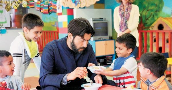 &Delta;&Epsilon;&Lambda;&Tau;&Iota;&Omicron; &Tau;&Upsilon;&Pi;&Omicron;&Upsilon; - &Tau;&omicron; RUN TOGETHER &sigma;&tau;&eta;&rho;ί&zeta;&epsilon;&iota; &tau;&eta;&nu; &ldquo;&Kappa;&iota;&beta;&omega;&tau;ό &tau;&omicron;&upsilon; &Kappa;ό&sigma;&mu;&omicron;&upsilon;&rdquo;