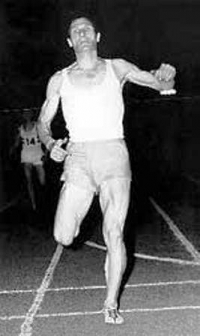 &Omicron; &mu;&alpha;&chi;&eta;&tau;ή&sigmaf; &tau;&omicron;&upsilon; &sigma;&tau;ί&beta;&omicron;&upsilon; έ&chi;&alpha;&sigma;&epsilon; &tau;&eta; &mu;ά&chi;&eta; &tau;&eta;&sigmaf; &zeta;&omega;ή&sigmaf;