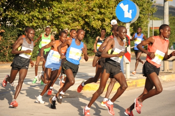 &Mu;&alpha;&zeta;&iota;&kappa;ή &pi;&alpha;&rho;&omicron;&upsilon;&sigma;ί&alpha; &tau;&eta;&sigmaf; &Nu;&iota;&gamma;&eta;&rho;ί&alpha;&sigmaf; &sigma;&tau;&omicron;&nu; &Mu;&alpha;&rho;&alpha;&theta;ώ&nu;&iota;&omicron; &tau;&eta;&sigmaf; &Alpha;&theta;ή&nu;&alpha;&sigmaf;