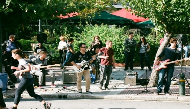 &Omicron; ... &mu;&omicron;&upsilon;&sigma;&iota;&kappa;ό&sigmaf; &Alpha;&upsilon;&theta;&epsilon;&nu;&tau;&iota;&kappa;ό&sigmaf; &Mu;&alpha;&rho;&alpha;&theta;ώ&nu;&iota;&omicron;&sigmaf;