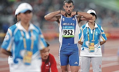 &Omicron; &Iota;&alpha;&kappa;&omega;&beta;ά&kappa;&eta;&sigmaf; &epsilon;&pi;&iota;&sigma;&tau;&rho;έ&phi;&epsilon;&iota; &sigma;&tau;&alpha; 400 &mu;. &epsilon;&mu;&pi;ό&delta;&iota;&alpha;