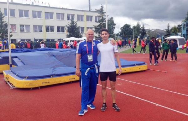 &Omicron; &Nu;ί&kappa;&omicron;&sigmaf; &Nu;&epsilon;&rho;ά&nu;&tau;&zeta;&eta;&sigmaf;...&epsilon;&tau;&omicron;&iota;&mu;ά&zeta;&epsilon;&iota; &tau;&eta;&nu; &epsilon;&pi;&iota;&sigma;&tau;&rho;&omicron;&phi;ή &tau;&omicron;&upsilon;