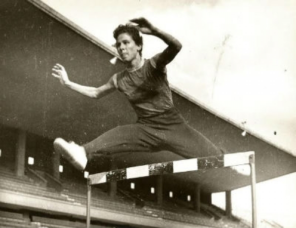 &Kappa;&alpha;&lambda;ό &tau;&alpha;&xi;ί&delta;&iota; &Phi;&alpha;&nu;ή &Alpha;&rho;&gamma;&upsilon;&rho;ί&omicron;&upsilon;