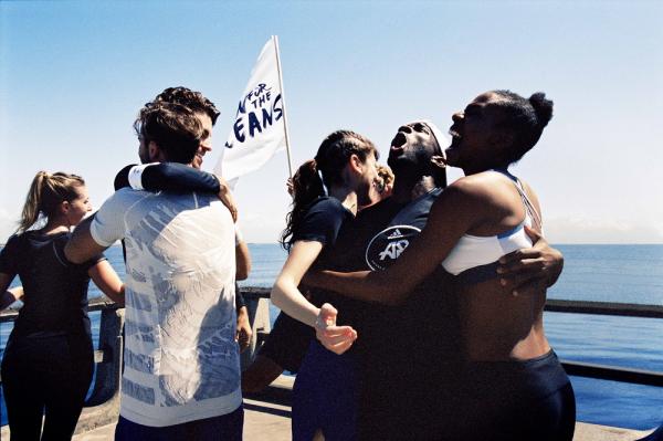 &Delta;&Epsilon;&Lambda;&Tau;&Iota;&Omicron; &Tau;&Upsilon;&Pi;&Omicron;&Upsilon; - &Tau;&omicron; &laquo;RUNFORTHEOCEANS&raquo; &epsilon;&pi;&iota;&sigma;&tau;&rho;έ&phi;&epsilon;&iota; &amp; &eta; adidasxParley &epsilon;&nu;&epsilon;&rho;&gamma;&omicron;&pi;&omicron;&iota;&epsilon;ί &tau;&eta; &delta;ύ&nu;&alpha;&mu;&eta; &tau;&omega;&nu; sports