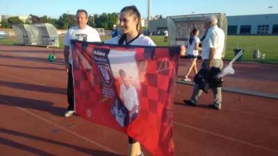 &Tau;ί&mu;&eta;&sigma;&alpha;&nu; &tau;&eta;&nu; &Alpha;&lambda;έ&kappa;&alpha; &Sigma;&iota;&omicron;ύ&lambda;&eta; ό&pi;&omega;&sigmaf; &tau;&eta;&sigmaf; ά&xi;&iota;&zeta;&epsilon;