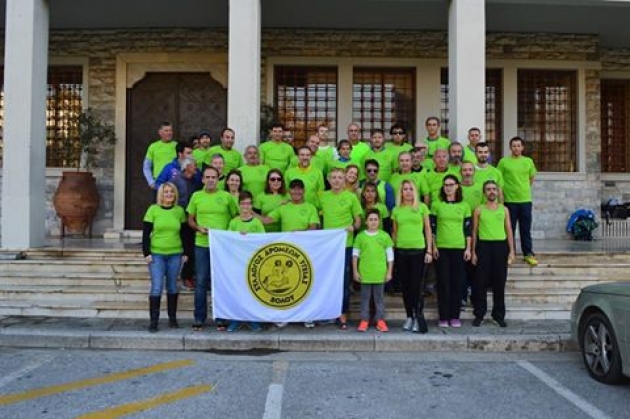 &Delta;&Epsilon;&Lambda;&Tau;&Iota;&Omicron; &Tau;&Upsilon;&Pi;&Omicron;&Upsilon; - &Omicron; &Sigma;&Delta;&Upsilon; &Beta;ό&lambda;&omicron;&upsilon; &tau;&rho;έ&chi;&epsilon;&iota; &alpha;&upsilon;&tau;ή &tau;&eta; &Kappa;&upsilon;&rho;&iota;&alpha;&kappa;ή &sigma;&tau;&eta; &pi;&alpha;&gamma;&kappa;ό&sigma;&mu;&iota;&alpha; &gamma;&iota;&omicron;&rho;&tau;ή &tau;&omicron;&upsilon; &alpha;&theta;&lambda;&eta;&tau;&iota;&sigma;&mu;&omicron;ύ, &tau;&omicron;&nu; &Alpha;&upsilon;&theta;&epsilon;&nu;&tau;&iota;&kappa;ό &Mu;&alpha;&rho;&alpha;&theta;ώ&nu;&iota;&omicron; &Alpha;&theta;ή&nu;&alpha;&sigmaf;