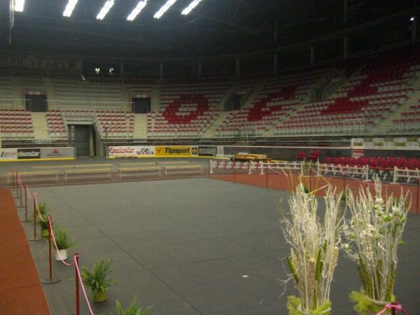 &Sigma;&tau;&omicron; &Tau;&rho;ί&nu;&epsilon;&tau;&sigma;&kappa; &omicron; &Mu;ά&sigma;&tau;&omicron;&rho;&alpha;&sigmaf; &mu;&alpha;&zeta;ί &mu;&epsilon; &Mu;&pi;&alpha;&rho;&sigma;ί&mu; &kappa;&alpha;&iota; ά&lambda;&lambda;&omicron;&upsilon;&sigmaf; &kappa;o&rho;&upsilon;&phi;&alpha;ί&omicron;&upsilon;&sigmaf;