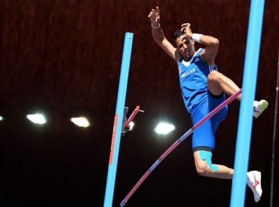 &Sigma;&tau;&eta; &Phi;&iota;&nu;&lambda;&alpha;&nu;&delta;ί&alpha; &omicron; &Phi;&iota;&lambda;&iota;&pi;&pi;ί&delta;&eta;&sigmaf;