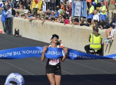 Ό&lambda;&alpha; &tau;&alpha; &alpha;&sigma;&tau;έ&rho;&iota;&alpha; &sigma;&tau;&omicron;&nu; &Eta;&mu;&iota;-&Mu;&alpha;&rho;&alpha;&theta;ώ&nu;&iota;&omicron;. &Sigma;&upsilon;&mu;&mu;&epsilon;&tau;&omicron;&chi;έ&sigmaf;