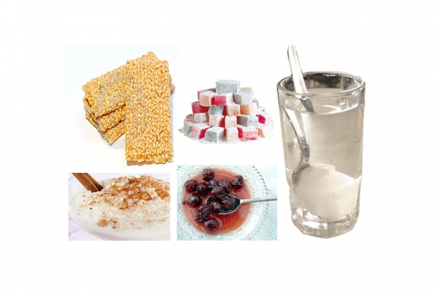 &Kappa;ά&tau;&iota; ή&xi;&epsilon;&rho;&alpha;&nu; &omicron;&iota; &pi;&alpha;&lambda;&iota;&omicron;ί .... &Pi;&alpha;&rho;&alpha;&delta;&omicron;&sigma;&iota;&alpha;&kappa;ά &gamma;&lambda;&upsilon;&kappa;ά &mu;&epsilon; &lambda;ί&gamma;&epsilon;&sigmaf; &theta;&epsilon;&rho;&mu;ί&delta;&epsilon;&sigmaf;