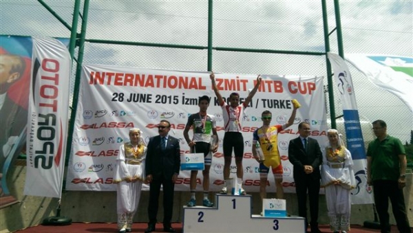 &Delta;&Epsilon;&Lambda;&Tau;&Iota;&Omicron; &Tau;&Upsilon;&Pi;&Omicron;&Upsilon; - &Delta;&iota;&epsilon;&theta;&nu;ή&sigmaf; &delta;&iota;&alpha;&kappa;&rho;ί&sigma;&epsilon;&iota;&sigmaf;  &tau;&omega;&nu; &alpha;&theta;&lambda;&eta;&tau;ώ&nu; &tau;&eta;&sigmaf;  SMF TEAM &kappa;&alpha;&iota; 30&eta; &theta;έ&sigma;&eta; &sigma;&tau;&eta;&nu; &pi;&alpha;&gamma;&kappa;ό&sigma;&mu;&iota;&alpha; &kappa;&alpha;&tau;ά&tau;&alpha;&xi;&eta;