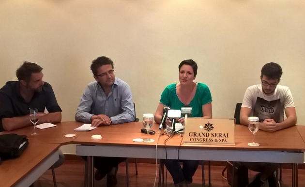 &Delta;&Epsilon;&Lambda;&Tau;&Iota;&Omicron; &Tau;&Upsilon;&Pi;&Omicron;&Upsilon; - &Delta;&upsilon;&nu;&alpha;&mu;&iota;&kappa;ό &xi;&epsilon;&kappa;ί&nu;&eta;&mu;&alpha; &alpha;&pi;ό &tau;&omicron; &Nu;&eta;&sigma;ί &gamma;&iota;&alpha; &tau;&omicron;&nu; 9&omicron; &Gamma;ύ&rho;&omicron; &Lambda;ί&mu;&nu;&eta;&sigmaf; &Iota;&omega;&alpha;&nu;&nu;ί&nu;&omega;&nu;