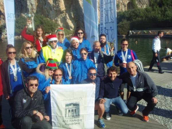 &Delta;&Epsilon;&Lambda;&Tau;&Iota;&Omicron; &Tau;&Upsilon;&Pi;&Omicron;&Upsilon; - &Omicron; &Tau;&epsilon;&lambda;&mu;&eta;&sigma;&sigma;ό&sigmaf; έ&delta;&omega;&sigma;&epsilon; &tau;&omicron; &pi;&alpha;&rho;ό&nu; &mu;&epsilon; &tau;&eta;&nu; &pi;&alpha;&rho;&omicron;&upsilon;&sigma;ί&alpha; &kappa;&alpha;&iota; &alpha;&theta;&lambda;&eta;&tau;ώ&nu; &alpha;&lambda;&lambda;ά &kappa;&alpha;&iota; &epsilon;&theta;&epsilon;&lambda;&omicron;&nu;&tau;ώ&nu; &sigma;&tau;&omicron;&nu; 4&omicron; &Alpha;&gamma;ώ&nu;&alpha; &Delta;&rho;ό&mu;&omicron;&upsilon; &Lambda;ί&mu;&nu;&eta;&sigmaf; &Beta;&omicron;&upsilon;&lambda;&iota;&alpha;&gamma;&mu;έ&nu;&eta;&sigmaf; Run The Lake