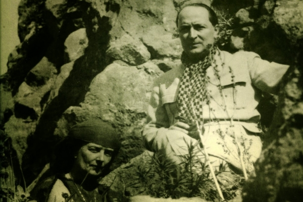 2&omicron;&sigmaf; &Lambda;&alpha;ϊ&kappa;ό&sigmaf; &Delta;&rho;ό&mu;&omicron;&sigmaf; &sigma;&tau;&eta; &mu;&nu;ή&mu;&eta; &tau;&omicron;&upsilon; &pi;&omicron;&iota;&eta;&tau;ή Ά&gamma;&gamma;&epsilon;&lambda;&omicron;&upsilon; &Sigma;&iota;&kappa;&epsilon;&lambda;&iota;&alpha;&nu;&omicron;ύ