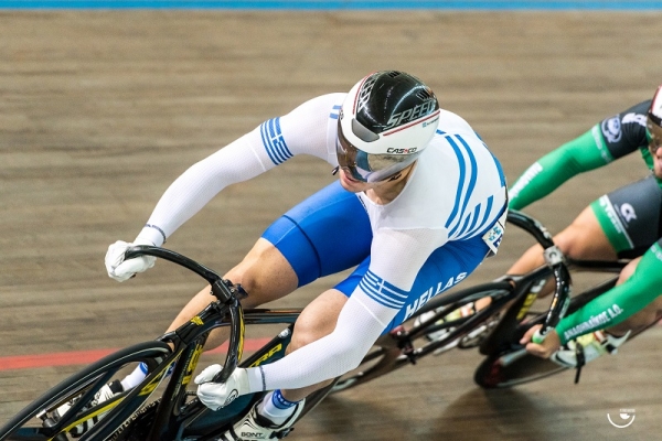 &Delta;&Epsilon;&Lambda;&Tau;&Iota;&Omicron; &Tau;&Upsilon;&Pi;&Omicron;&Upsilon; - 6&omicron;&iota; &sigma;&tau;&omicron;&nu; &Pi;&alpha;&gamma;&kappa;ό&sigma;&mu;&iota;&omicron; &pi;ί&sigma;&tau;&alpha;&sigmaf; &epsilon;&phi;ή&beta;&omega;&nu; &omicron;&iota; &Delta;&eta;&mu;&eta;&tau;&rho;ό&pi;&omicron;&upsilon;&lambda;&omicron;&sigmaf; &kappa;&alpha;&iota; &Chi;&rho;&eta;&sigma;&tau;ά&kappa;&omicron;&sigmaf;