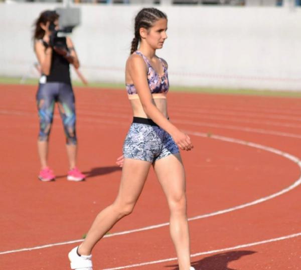 &Delta;&Epsilon;&Lambda;&Tau;&Iota;&Omicron; &Tau;&Upsilon;&Pi;&Omicron;&Upsilon; - &Sigma;&tau;&eta;&nu; &Kappa;ύ&pi;&rho;&omicron; &eta; &Mu;&epsilon;&lambda;&iota;&omicron;&pi;&omicron;ύ&lambda;&omicron;&upsilon; &Gamma;&iota;&alpha;&nu;&nu;&omicron;ύ&lambda;&alpha; &tau;&omicron;&upsilon; &Phi;ί&lambda;&iota;&pi;&pi;&omicron;&upsilon; &Beta;έ&rho;&omicron;&iota;&alpha;&sigmaf; &mu;&epsilon; &tau;&eta;&nu; &Epsilon;&theta;&nu;&iota;&kappa;ή &Pi;&alpha;ί&delta;&omega;&nu; - &Kappa;&omicron;&rho;&alpha;&sigma;ί&delta;&omega;&nu;