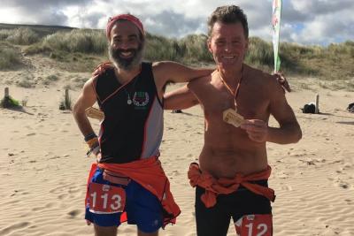 O&lambda;&omicron;&kappa;&lambda;ή&rho;&omega;&sigma;&epsilon; &tau;&omicron;&nu; 300&omicron; &tau;&epsilon;&rho;&mu;&alpha;&tau;&iota;&sigma;&mu;ό &tau;&omicron;&upsilon; &sigma;&epsilon; &Mu;&alpha;&rho;&alpha;&theta;ώ&nu;&iota;&omicron; &omicron; &Kappa;ώ&sigma;&tau;&alpha;&sigmaf; &Phi;&lambda;έ&beta;&alpha;&sigmaf;