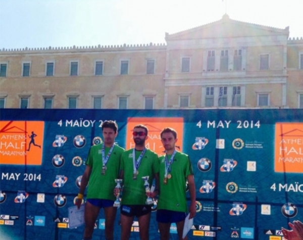 &Tau;&eta;&nu; &Tau;&rho;ί&tau;&eta; (28/4) &eta; &sigma;&upsilon;&nu;έ&nu;&tau;&epsilon;&upsilon;&xi;&eta; &Tau;ύ&pi;&omicron;&upsilon; &tau;&omicron;&upsilon; 4&omicron;&upsilon; &Eta;&mu;&iota;-&Mu;&alpha;&rho;&alpha;&theta;&omega;&nu;ί&omicron;&upsilon; &Alpha;&theta;ή&nu;&alpha;&sigmaf;