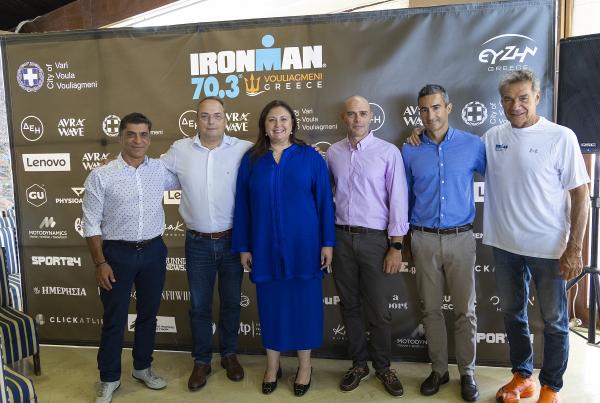 &Pi;&epsilon;&rho;&iota;&sigma;&sigma;ό&tau;&epsilon;&rho;&omicron;&iota; &alpha;&pi;ό 5.000 &theta;&epsilon;&alpha;&tau;έ&sigmaf; &kappa;&alpha;&iota; &alpha;&theta;&lambda;&eta;&tau;έ&sigmaf; &alpha;&nu;&alpha;&mu;έ&nu;&omicron;&nu;&tau;&alpha;&iota; &sigma;&tau;&omicron; &phi;&epsilon;&tau;&iota;&nu;ό IRONMAN&reg; 70.3&reg; Vouliagmeni, Greece 2023
