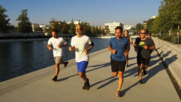 &Omicron;&iota; &omicron;&mu;ά&delta;&epsilon;&sigmaf; &tau;&omicron;&upsilon; 35&omicron;&upsilon; &Alpha;&Mu;&Alpha;. &Gamma;&iota;&alpha;&tau;&rho;&omicron;ί, &nu;&omicron;&sigma;&eta;&lambda;&epsilon;&upsilon;&tau;έ&sigmaf; &sigma;&tau;&omicron; &delta;&rho;ό&mu;&omicron;