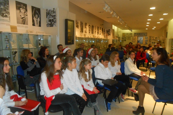 &Sigma;&tau;&omicron; &Mu;&alpha;&gamma;&epsilon;&upsilon;&tau;&iota;&kappa;ό &Rho;&upsilon;&theta;&mu;ό &tau;&omega;&nu; &Chi;&rho;&iota;&sigma;&tau;&omicron;&upsilon;&gamma;έ&nu;&nu;&omega;&nu; &tau;&omicron; &Mu;&omicron;&upsilon;&sigma;&epsilon;ί&omicron; &Mu;&alpha;&rho;&alpha;&theta;&omega;&nu;ί&omicron;&upsilon; &Delta;&rho;ό&mu;&omicron;&upsilon; &tau;&eta;&nu; &Kappa;&upsilon;&rho;&iota;&alpha;&kappa;ή 20 &Delta;&epsilon;&kappa;&epsilon;&mu;&beta;&rho;ί&omicron;&upsilon; 2015