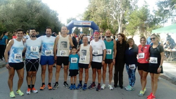 &Delta;&Epsilon;&Lambda;&Tau;&Iota;&Omicron; &Tau;&Upsilon;&Pi;&Omicron;&Upsilon; - O &Tau;&epsilon;&lambda;&mu;&eta;&sigma;&sigma;ό&sigmaf; &sigma;&tau;&omicron;&nu; 1&omicron; &Alpha;&gamma;ώ&nu;&alpha; &Delta;&rho;ό&mu;&omicron;&upsilon; 10&chi;&lambda;&mu; &Pi;&omicron;&lambda;&epsilon;&mu;&iota;&kappa;&omicron;ύ &Nu;&alpha;&upsilon;&tau;&iota;&kappa;&omicron;ύ