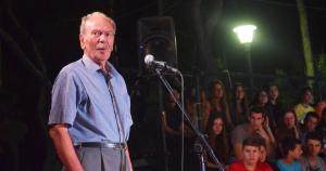 Έ&phi;&upsilon;&gamma;&epsilon; &alpha;&pi;ό &tau;&eta; &zeta;&omega;ή &omicron; &Kappa;ώ&sigma;&tau;&alpha;&sigmaf; &Zeta;&omicron;&lambda;ώ&tau;&alpha;&sigmaf; - "Έ&gamma;&epsilon;&iota;&rho;&epsilon;" &sigma;&tau;&eta;&nu; &alpha;&gamma;&kappa;&alpha;&lambda;&iota;ά &tau;&omicron;&upsilon; &Omicron;&lambda;ύ&mu;&pi;&omicron;&upsilon;