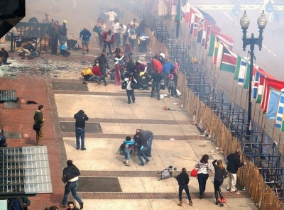 &Xi;&epsilon;&kappa;&iota;&nu;ά &eta; &delta;ί&kappa;&eta; &gamma;&iota;&alpha; &tau;&eta; &Beta;&omicron;&sigma;&tau;ό&nu;&eta;