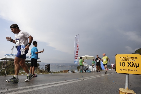 &Delta;&Epsilon;&Lambda;&Tau;&Iota;&Omicron; &Tau;&Upsilon;&Pi;&Omicron;&Upsilon; - H &Beta;&Iota;&Kappa;&Omicron;&Sigma; &Alpha;.&Epsilon;. &mu;έ&gamma;&alpha;&sigmaf; &chi;&omicron;&rho;&eta;&gamma;ό&sigmaf; &sigma;&tau;&omicron;&nu; 11&omicron; &Gamma;ύ&rho;&omicron; &Lambda;ί&mu;&nu;&eta;&sigmaf; &Iota;&omega;&alpha;&nu;&nu;ί&nu;&omega;&nu;