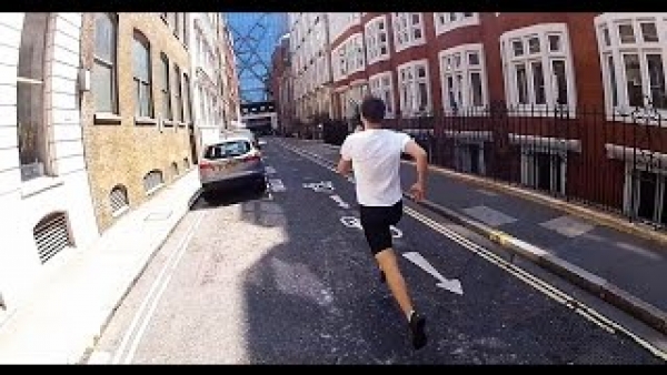 &Delta;&rho;&omicron;&mu;έ&alpha;&sigmaf; &epsilon;&nu;&alpha;&nu;&tau;ί&omicron;&nu; &Mu;&epsilon;&tau;&rho;ό