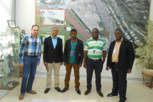 &Epsilon;&pi;&iota;&sigma;&kappa;έ&pi;&tau;&epsilon;&sigmaf; &alpha;&pi;ό &Tau;&alpha;&sigma;&mu;&alpha;&nu;ί&alpha;, &Nu;έ&alpha; &Zeta;&eta;&lambda;&alpha;&nu;&delta;ί&alpha;, &Nu;&omicron;&rho;&beta;&eta;&gamma;ί&alpha;, &Delta;&alpha;&nu;ί&alpha;, &Iota;&tau;&alpha;&lambda;ί&alpha;, &Kappa;&alpha;&nu;&alpha;&delta;ά &kappa;&alpha;&iota; &Beta;&epsilon;&rho;&omicron;&lambda;ί&nu;&omicron; &epsilon;&pi;&iota;&sigma;&kappa;έ&phi;&tau;&eta;&kappa;&alpha;&nu; &tau;&omicron; &Mu;&omicron;&upsilon;&sigma;&epsilon;ί&omicron; &Mu;&alpha;&rho;&alpha;&theta;&omega;&nu;ί&omicron;&upsilon; &Delta;&rho;ό&mu;&omicron;&upsilon;