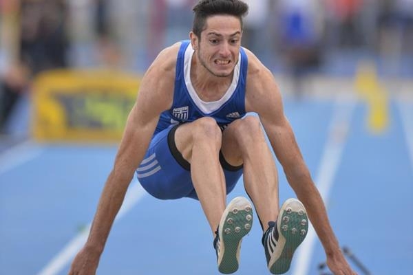 &Mu;ί&lambda;&tau;&omicron;&sigmaf; &Tau;&epsilon;&nu;&tau;ό&gamma;&lambda;&omicron;&upsilon; ... &eta; &alpha;&rho;&chi;ή &mu;&iota;&alpha;&sigmaf; &sigma;&pi;&omicron;&upsilon;&delta;&alpha;ί&alpha;&sigmaf; &delta;&iota;&alpha;&delta;&rho;&omicron;&mu;ή&sigmaf; (&Beta;&Iota;&Nu;&Tau;&Epsilon;&Omicron;)